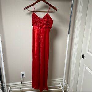 Vintage 90s Elegant Red Spaghetti Strap Gown